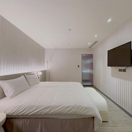 At Home Hotel Nanshi Taipei Exterior photo